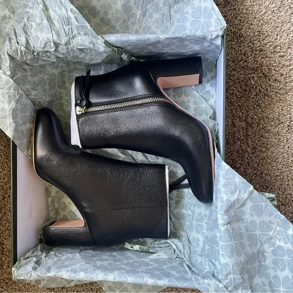 Kate Spade Leather Ankle Knott Zip Boot in Black size 6.5 - Picture 2 of 9